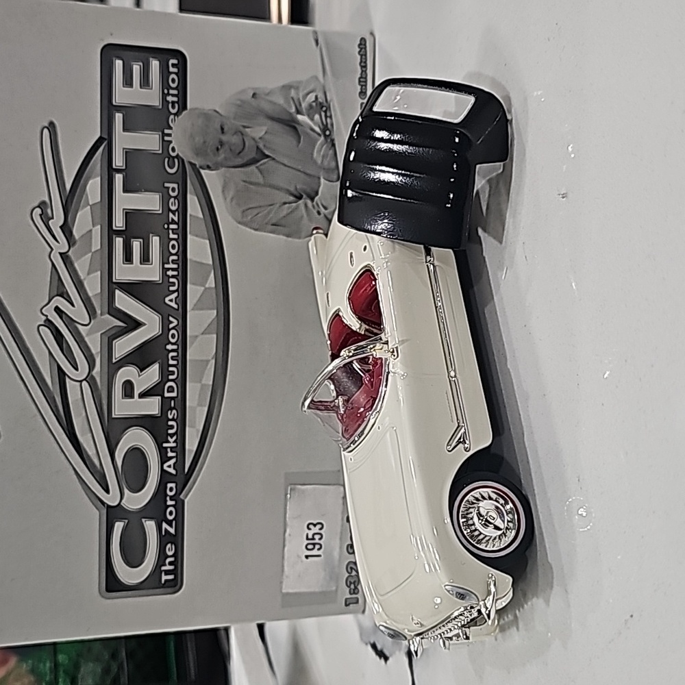 Zora Arkus Corvette 1953 1:32 scale